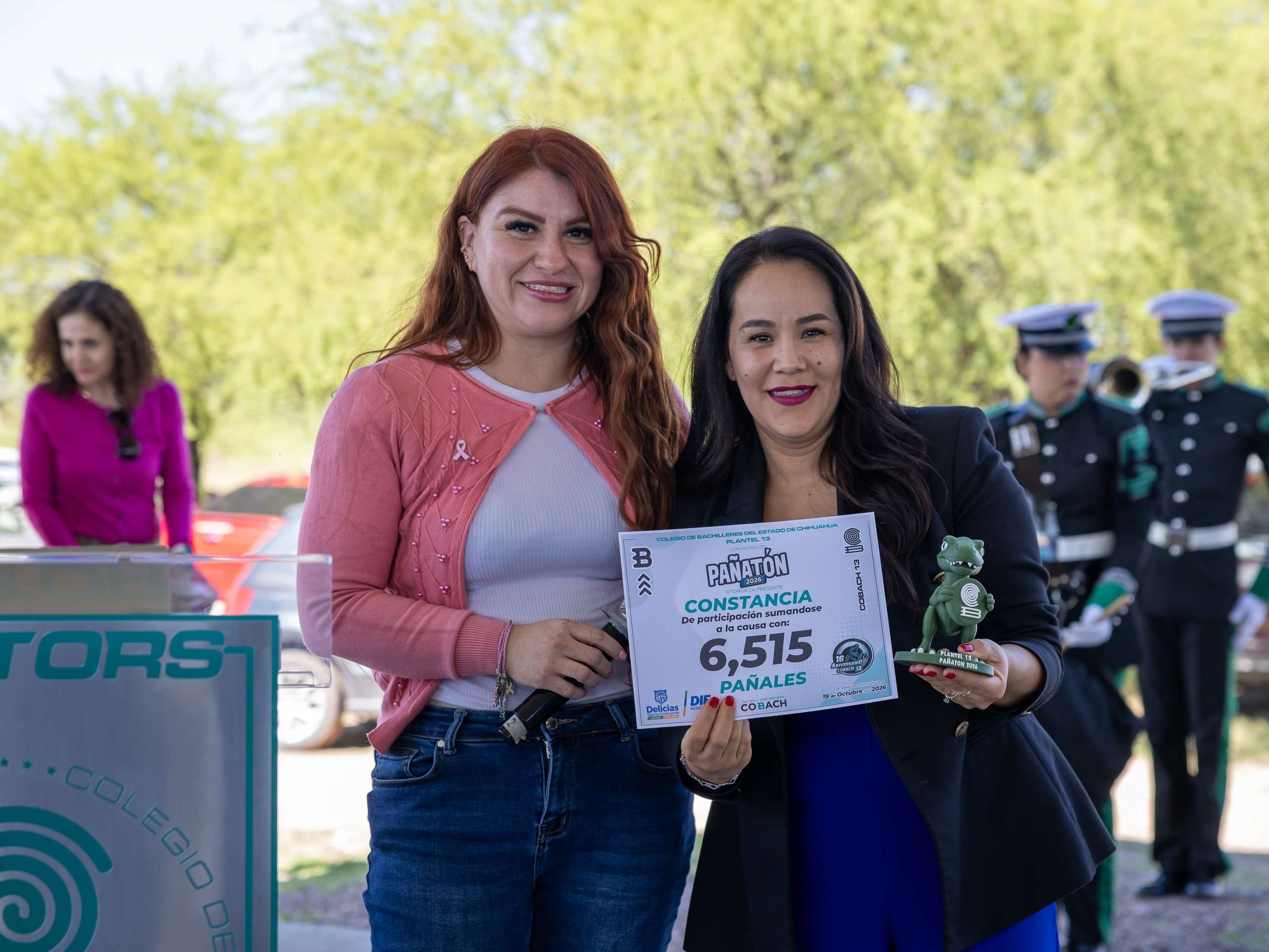 Supera Cobach 13 donación de pañales al DIF Delicias