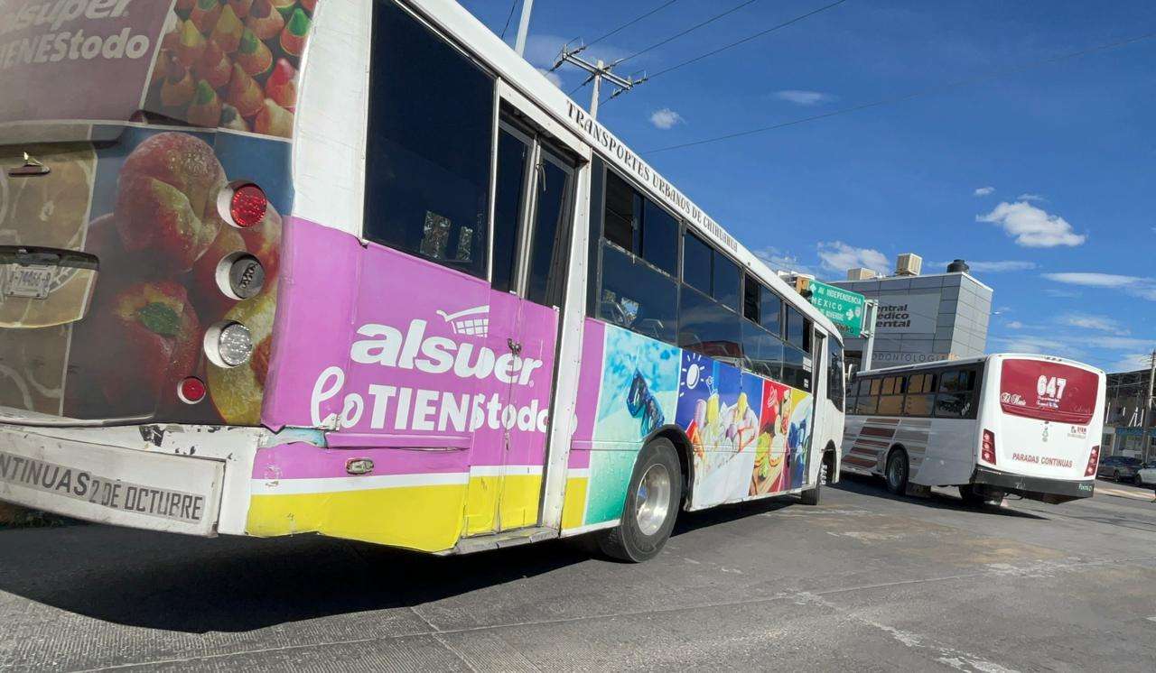 Denuncian imprudencia de choferes de transporte en pleno Centro 