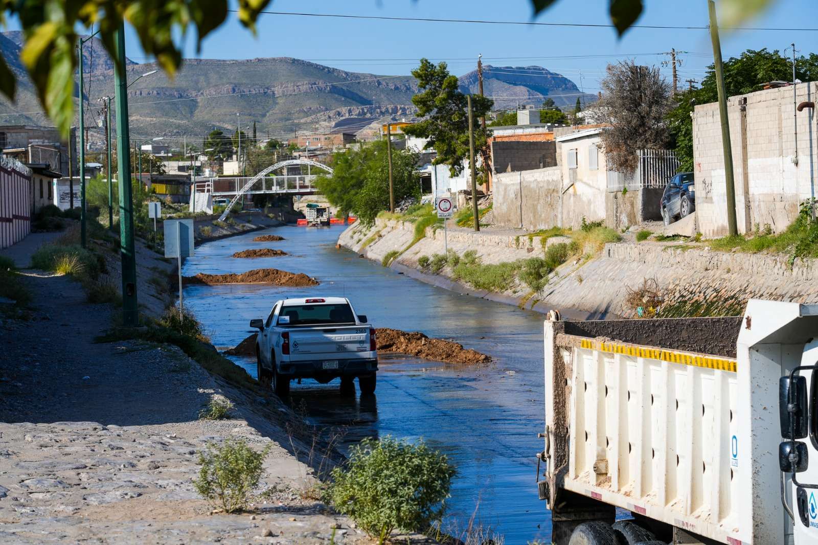 Da JMAS mantenimiento a colector de Viaducto Mártires del 68