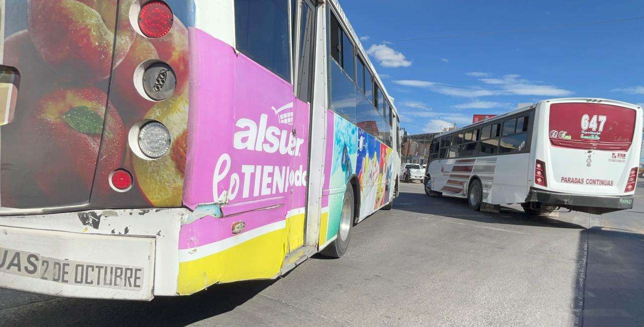 Denuncian imprudencia de choferes de transporte en pleno Centro 