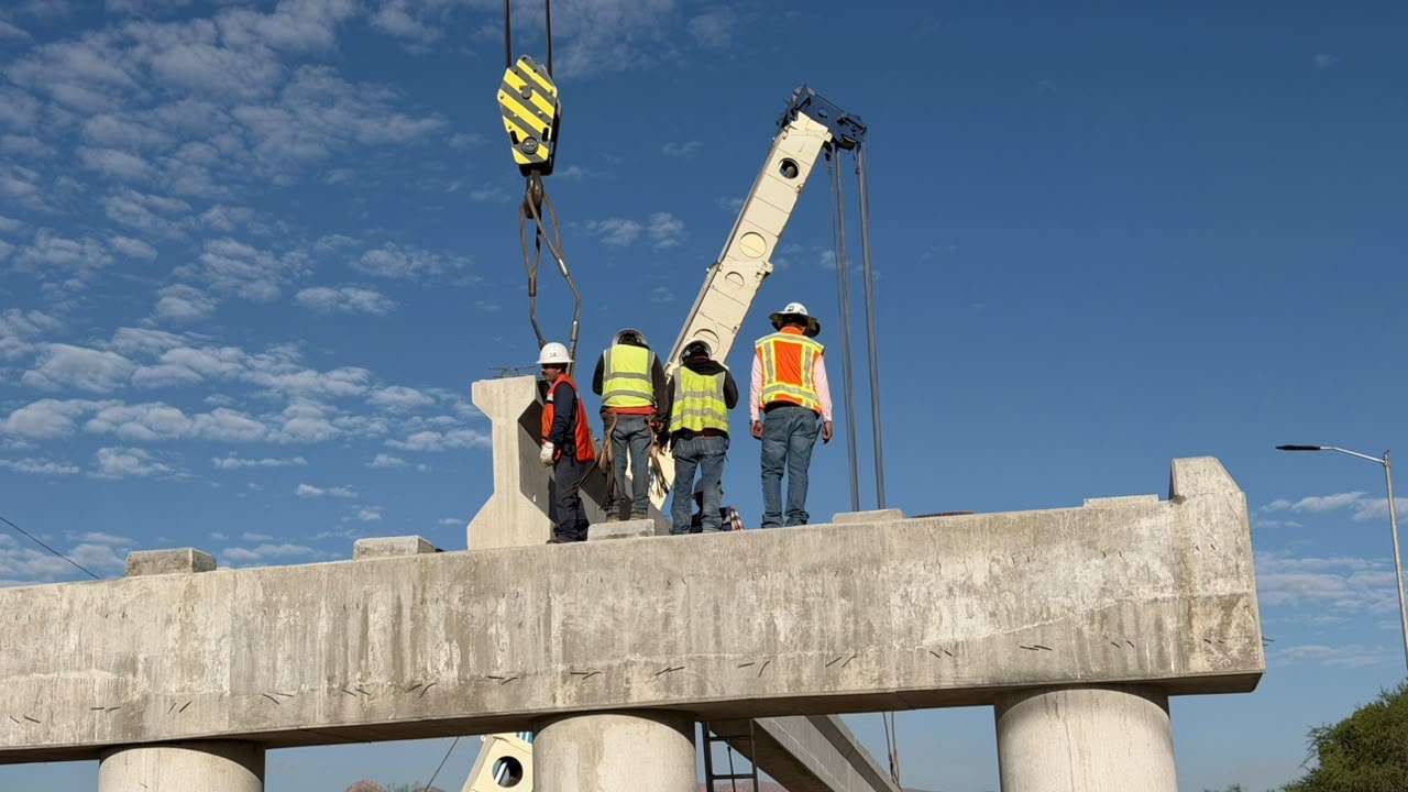 Arranca montaje de trabes en puente Palestina y Fuerza Aérea