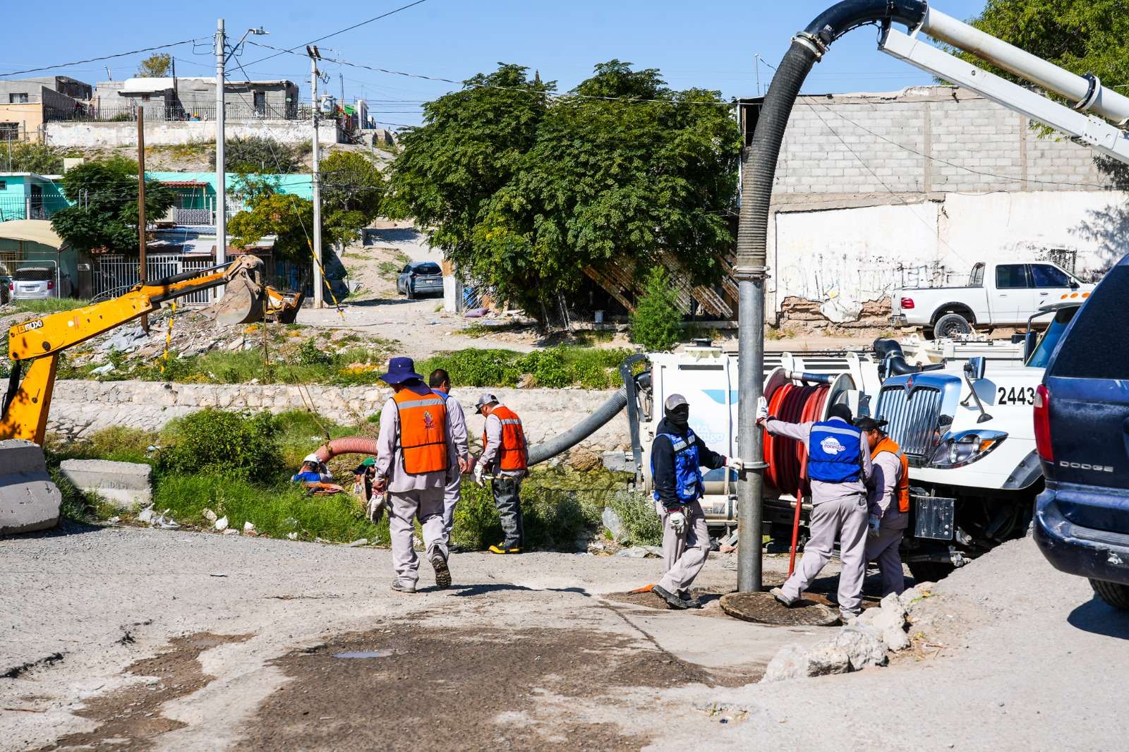 Da JMAS mantenimiento a colector de Viaducto Mártires del 68