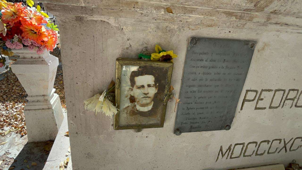Resguarda el Panteón de Dolores memorias en piedra