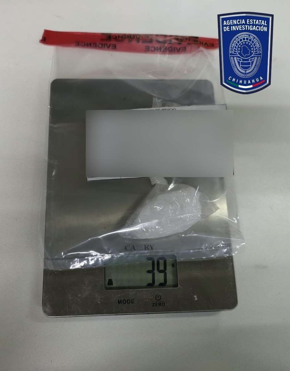 Detienen a conductor de moto robada en posesión de droga