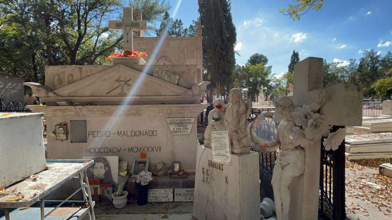 Resguarda el Panteón de Dolores memorias en piedra