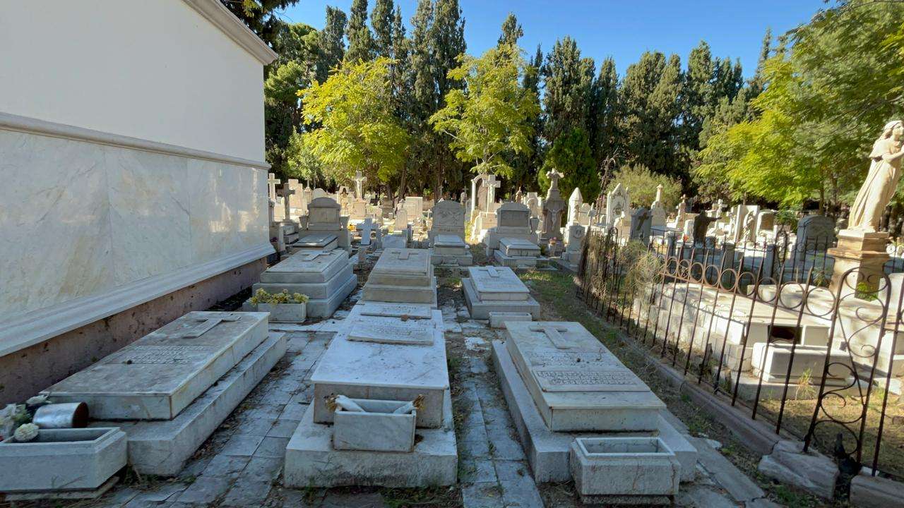 Resguarda el Panteón de Dolores memorias en piedra