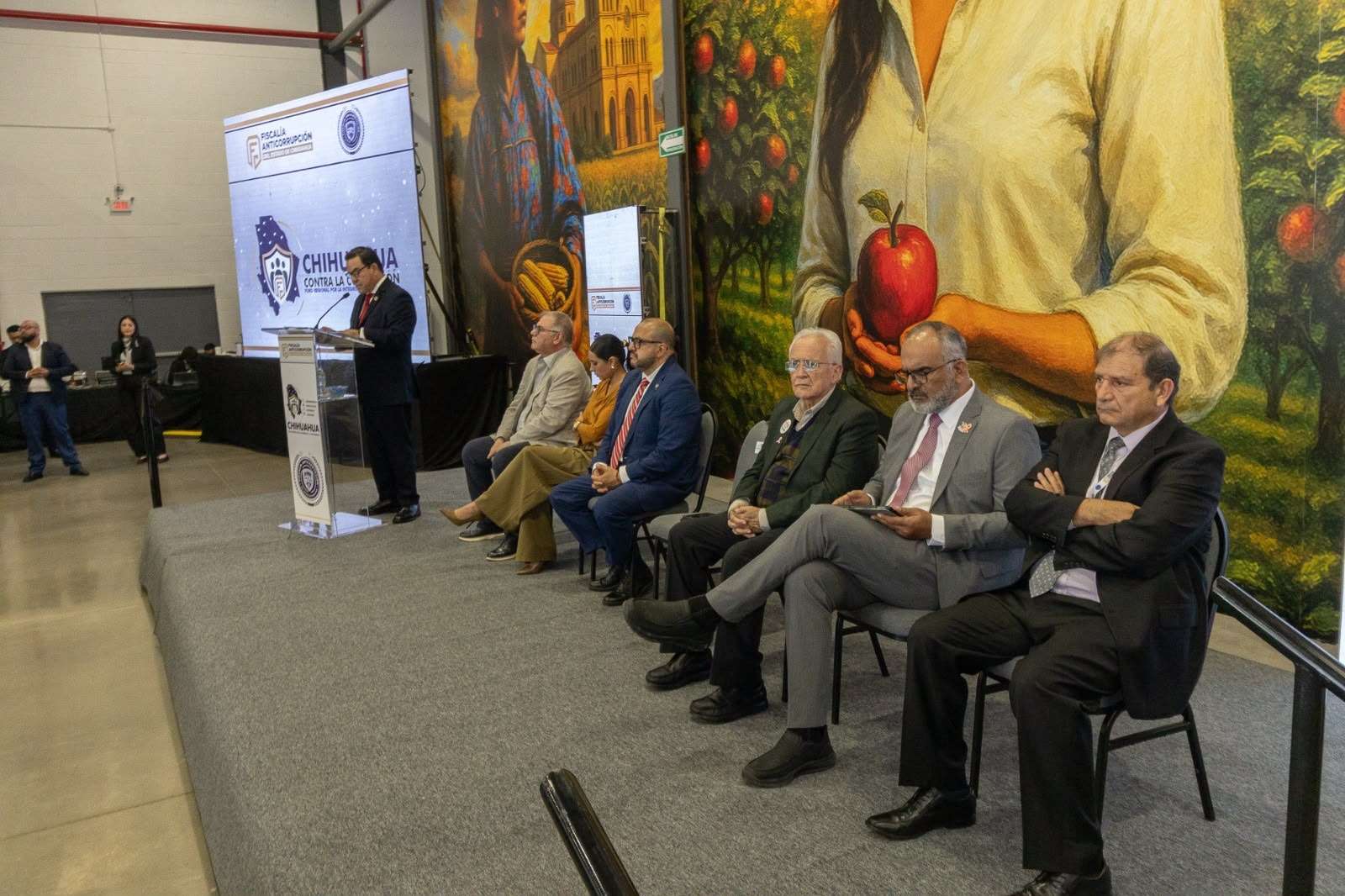Capacita Fiscalía Anticorrupción a funcionarios de 32 municipios