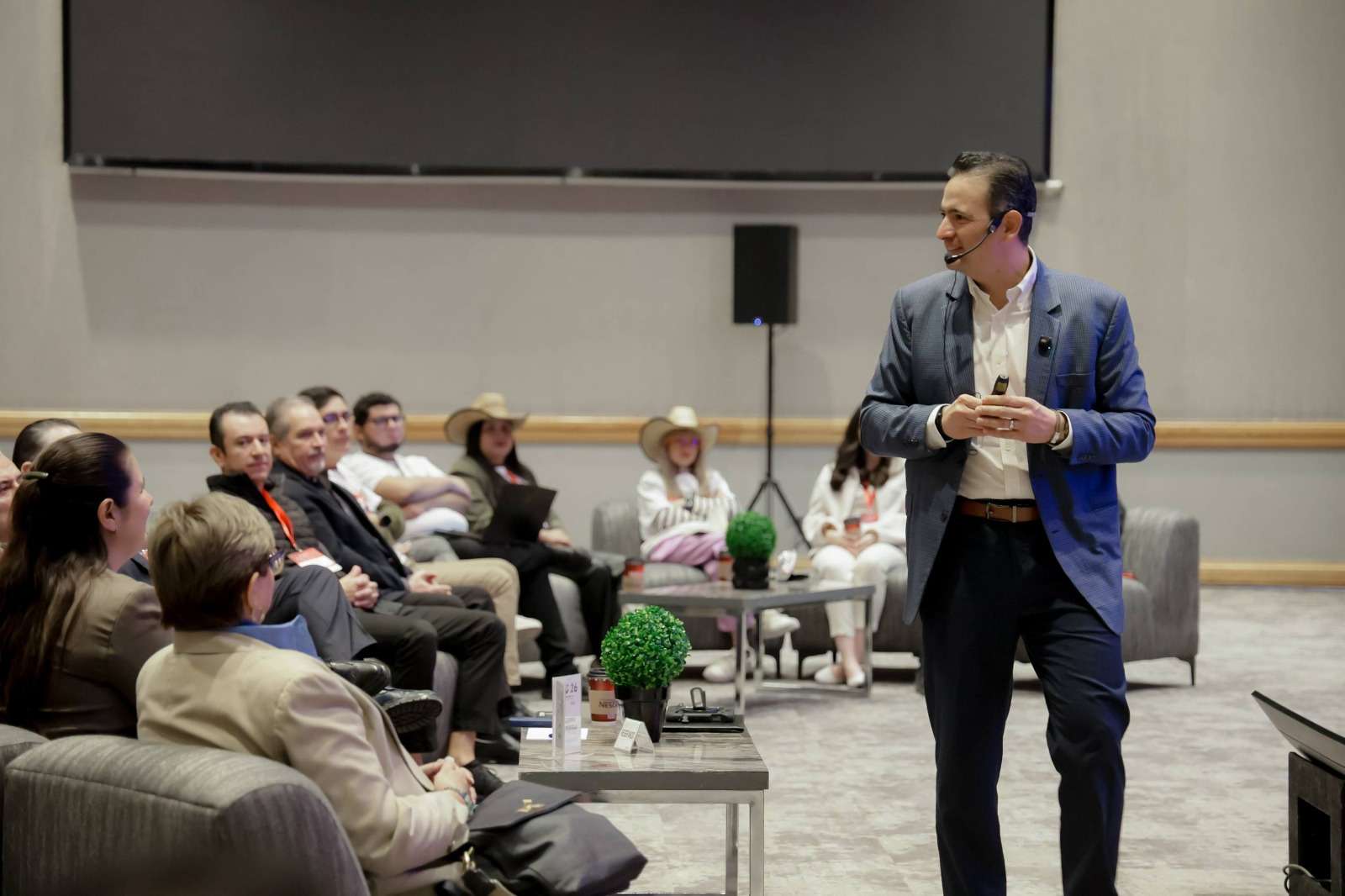 Expone Marco Bonilla estrategias gubernamentales para la atracción del turismo