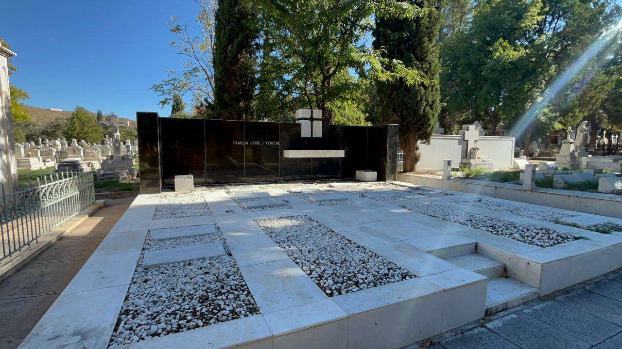 Resguarda el Panteón de Dolores memorias en piedra