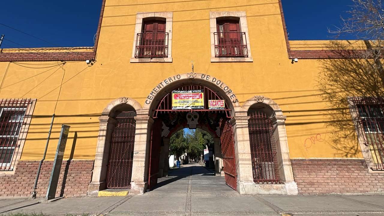Resguarda el Panteón de Dolores memorias en piedra