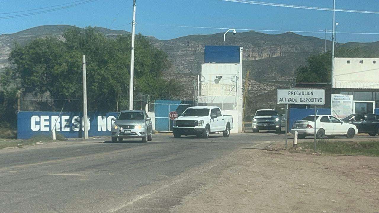 Protestan ciudadanos y docentes por fallo condenatorio contra profesor