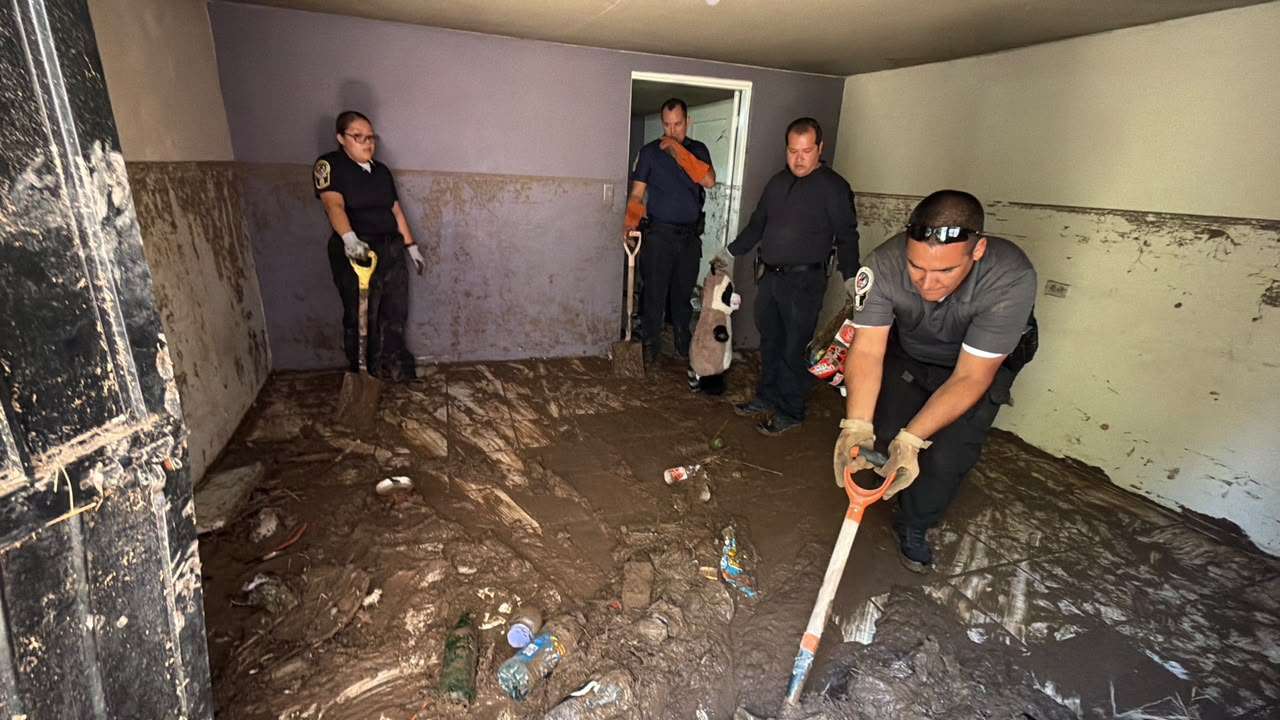 Apoyó Policía Municipal a vecino de la colonia CDP afectado por lluvias