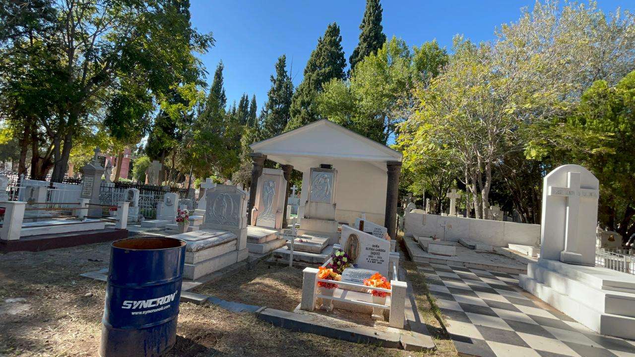 Resguarda el Panteón de Dolores memorias en piedra