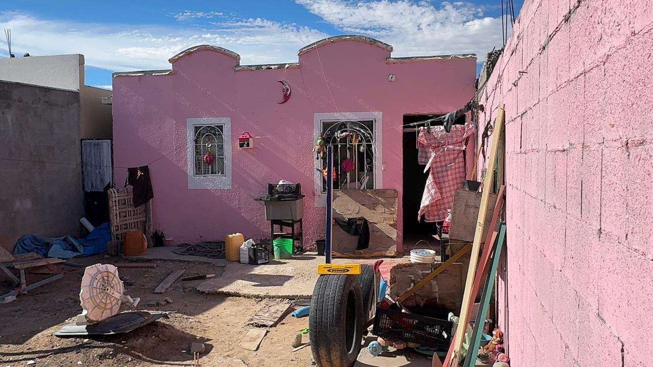 Asesinan a mujer a golpes en Parajes de San Isidro 