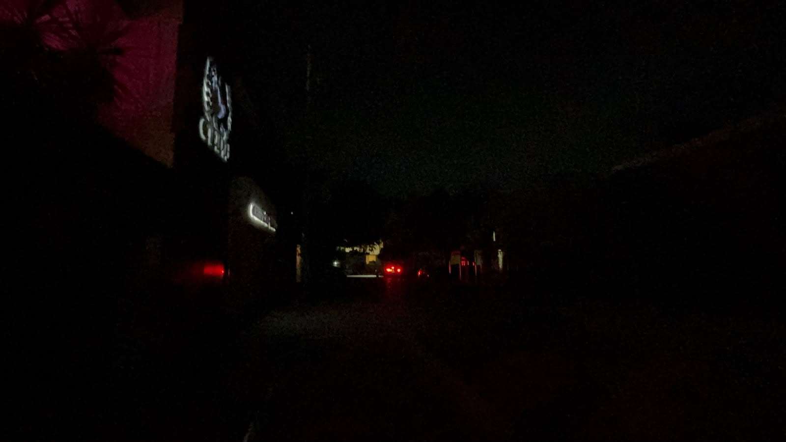 Fallan luminarias en calle del Santuario y avenida Zarco