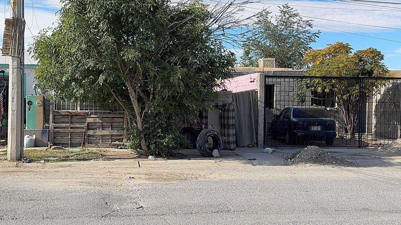 Asesinan a mujer a golpes en Parajes de San Isidro 