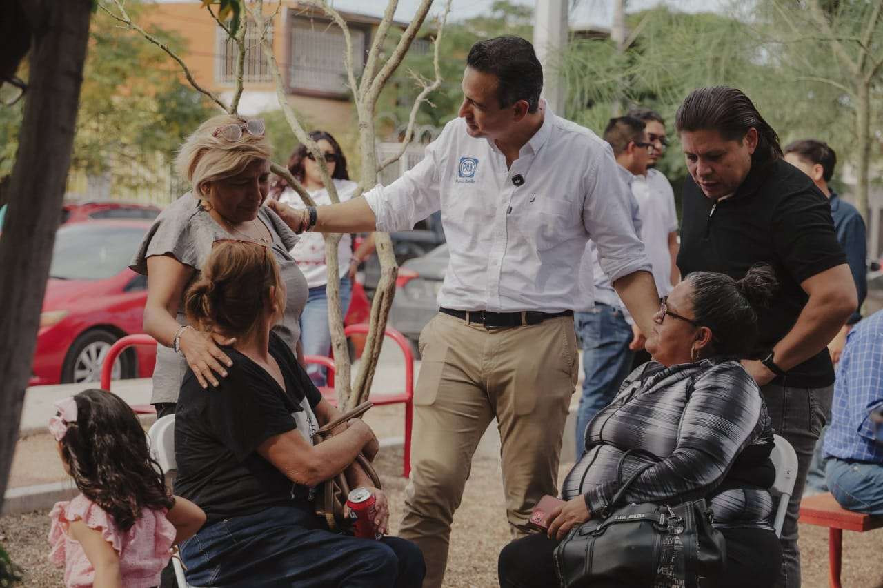 Reciben vecinos de Juárez a Marco Bonilla para exponerle las necesidades de la zona