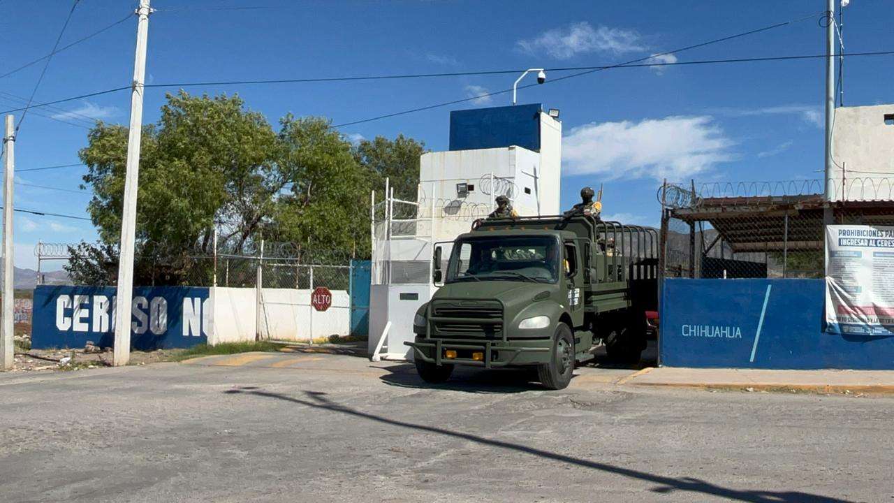 Despliegan operativo de revisión en Cereso de Aquiles Serdán 