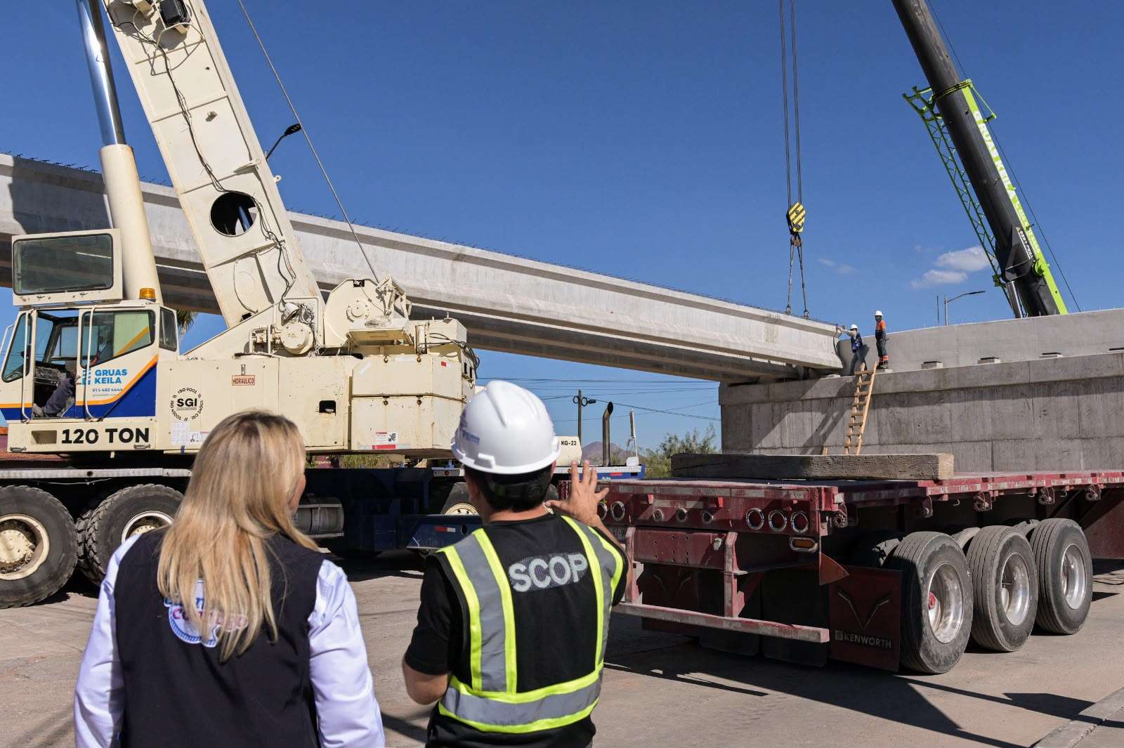 Supervisa Maru Campos obras viales en Chihuahua 