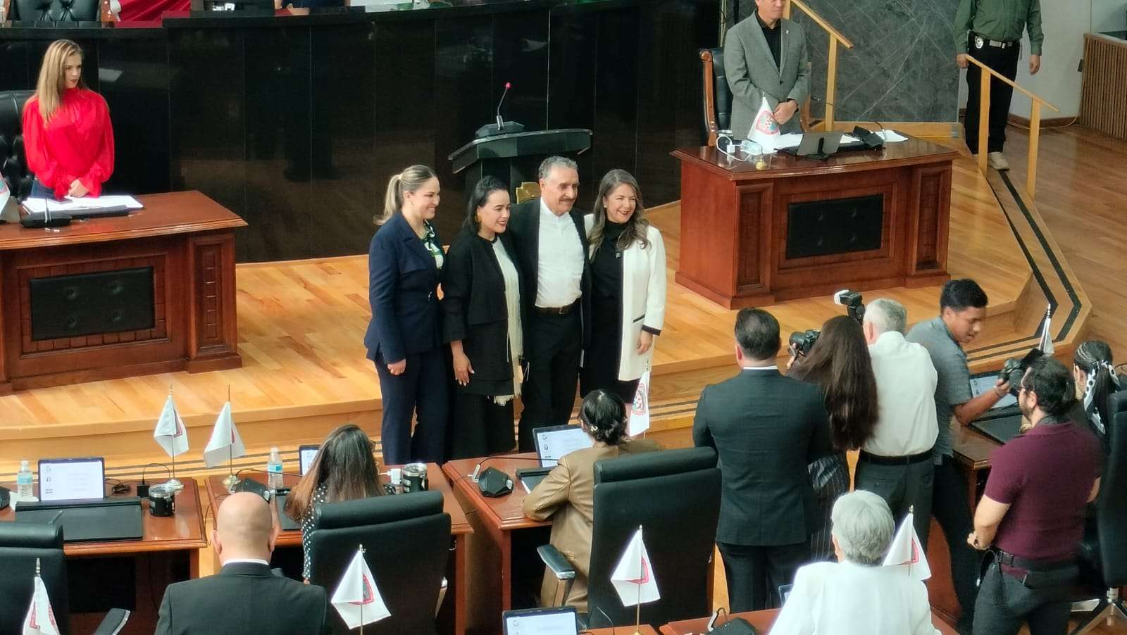 Entregan Medalla al Mérito Cultural 2026 a Faustino Villalobos 