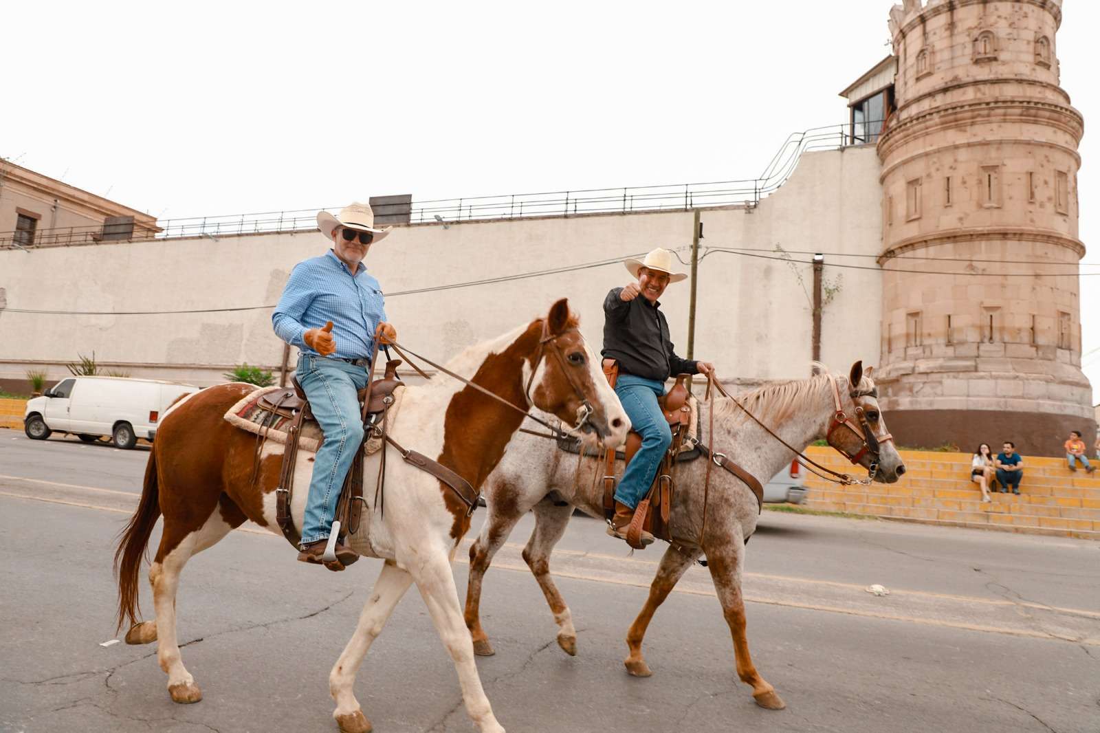 Encienden la fiesta de Expogan Chihuahua