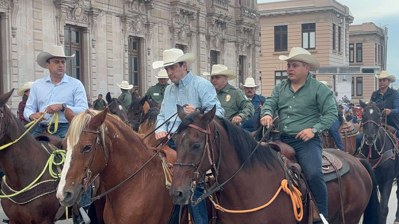 Arranca cabalgata de Expogan 2026