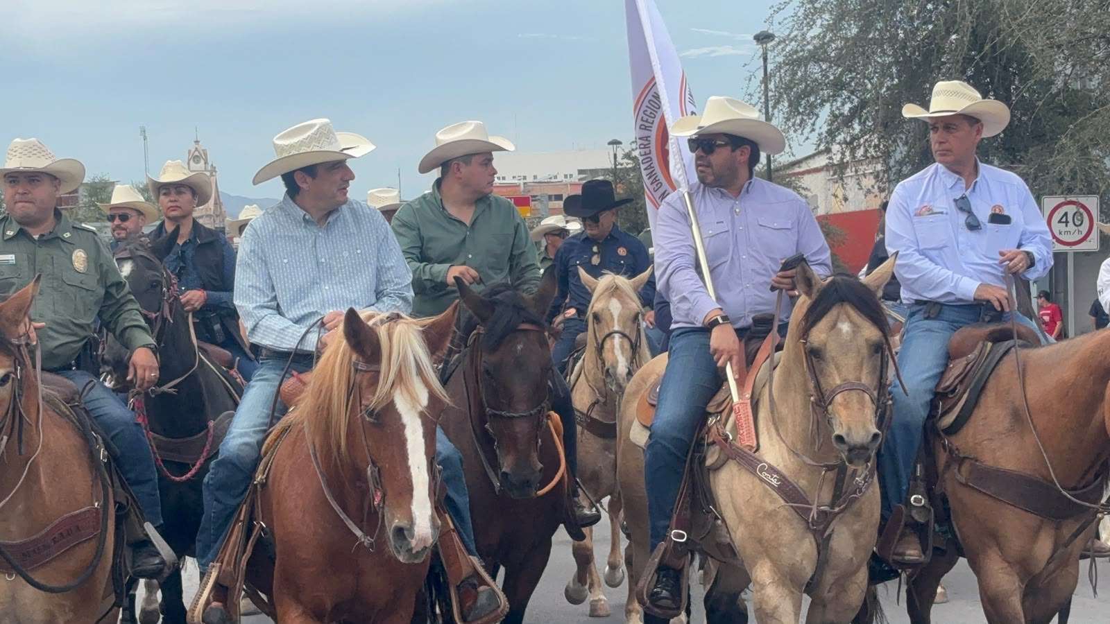 Arranca cabalgata de Expogan 2026
