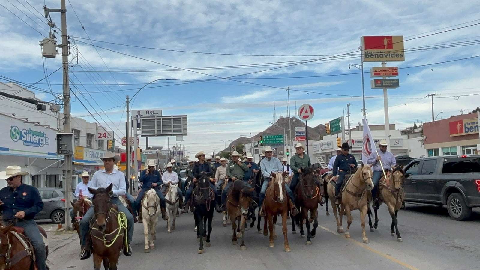 Arranca cabalgata de Expogan 2026
