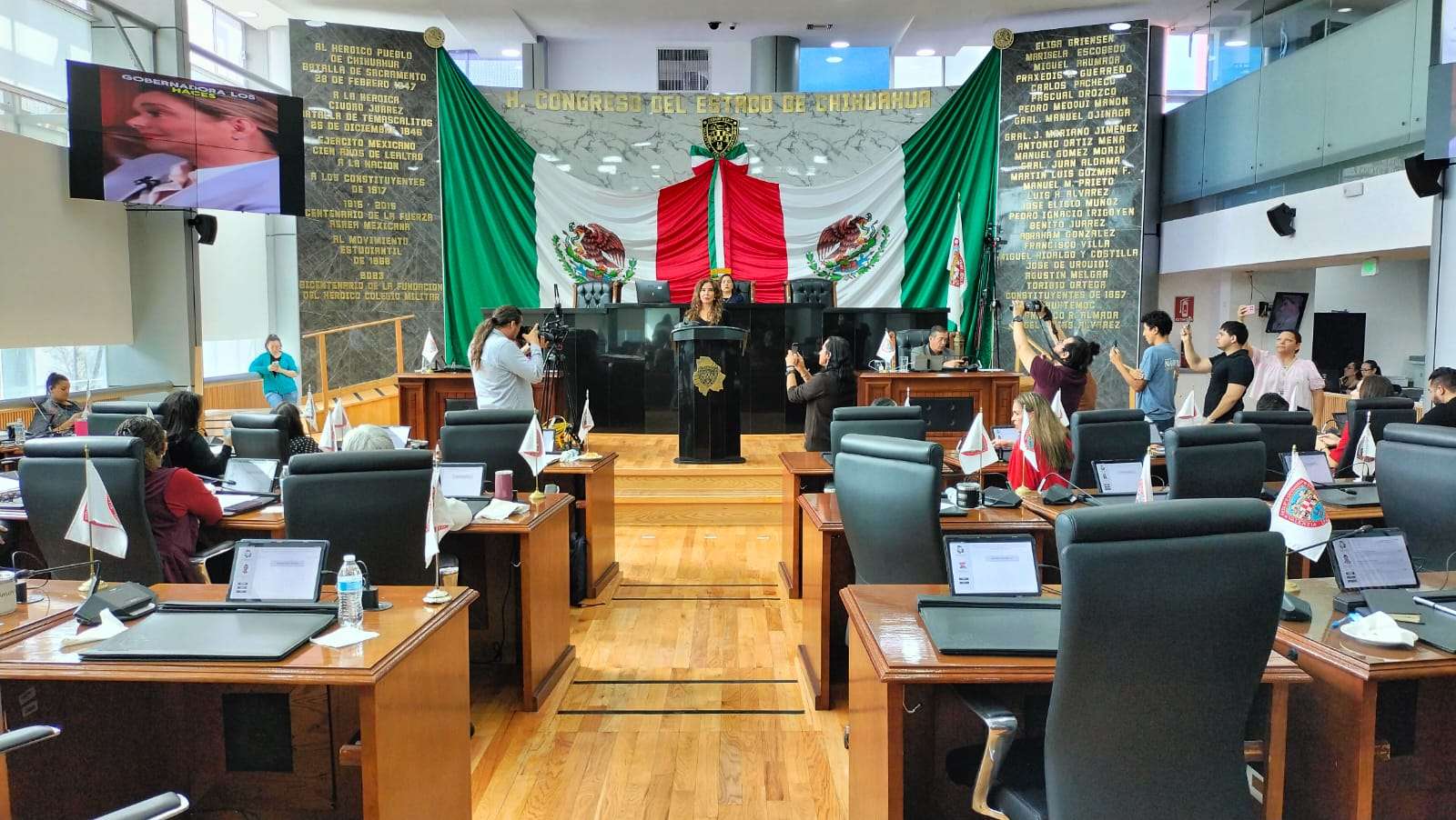 Pide Morena que Maru Campos comparezca por caso Jáuregui