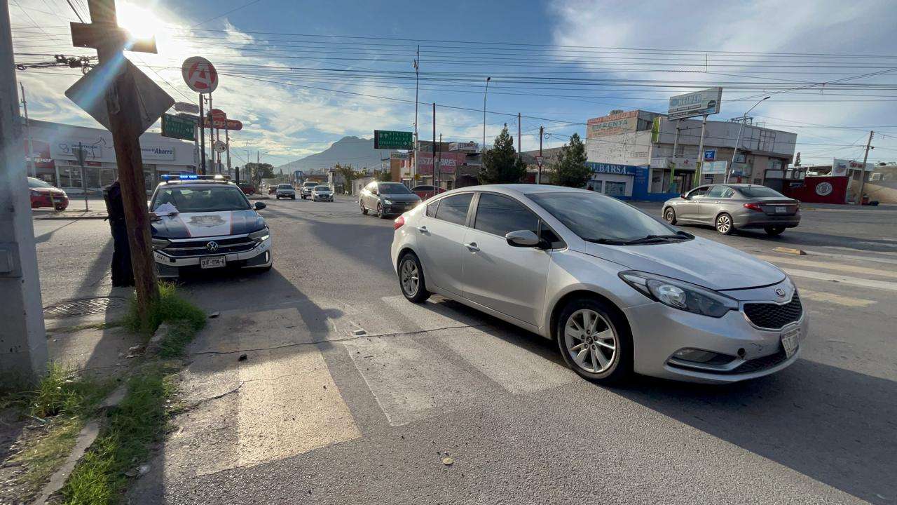 Resulta joven herido al ser arrollado en la colonia Cuarteles