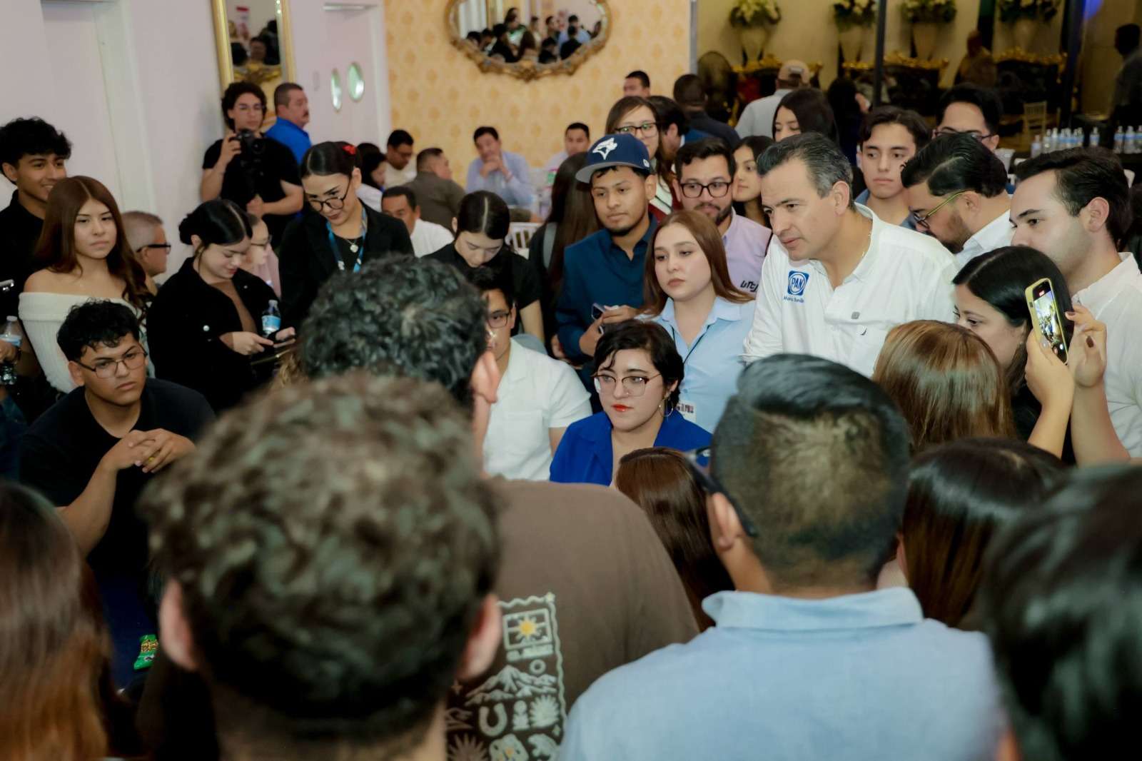 Reúne Marco Bonilla propuestas de más de 500 ciudadanos de Juárez