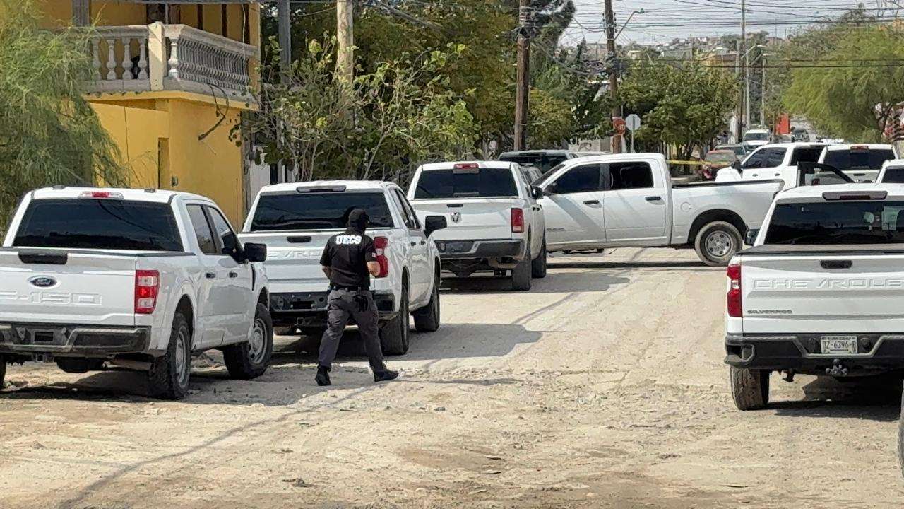 Catean vivienda en la 16 de Septiembre encuentran un cuerpo y detienen a dos 