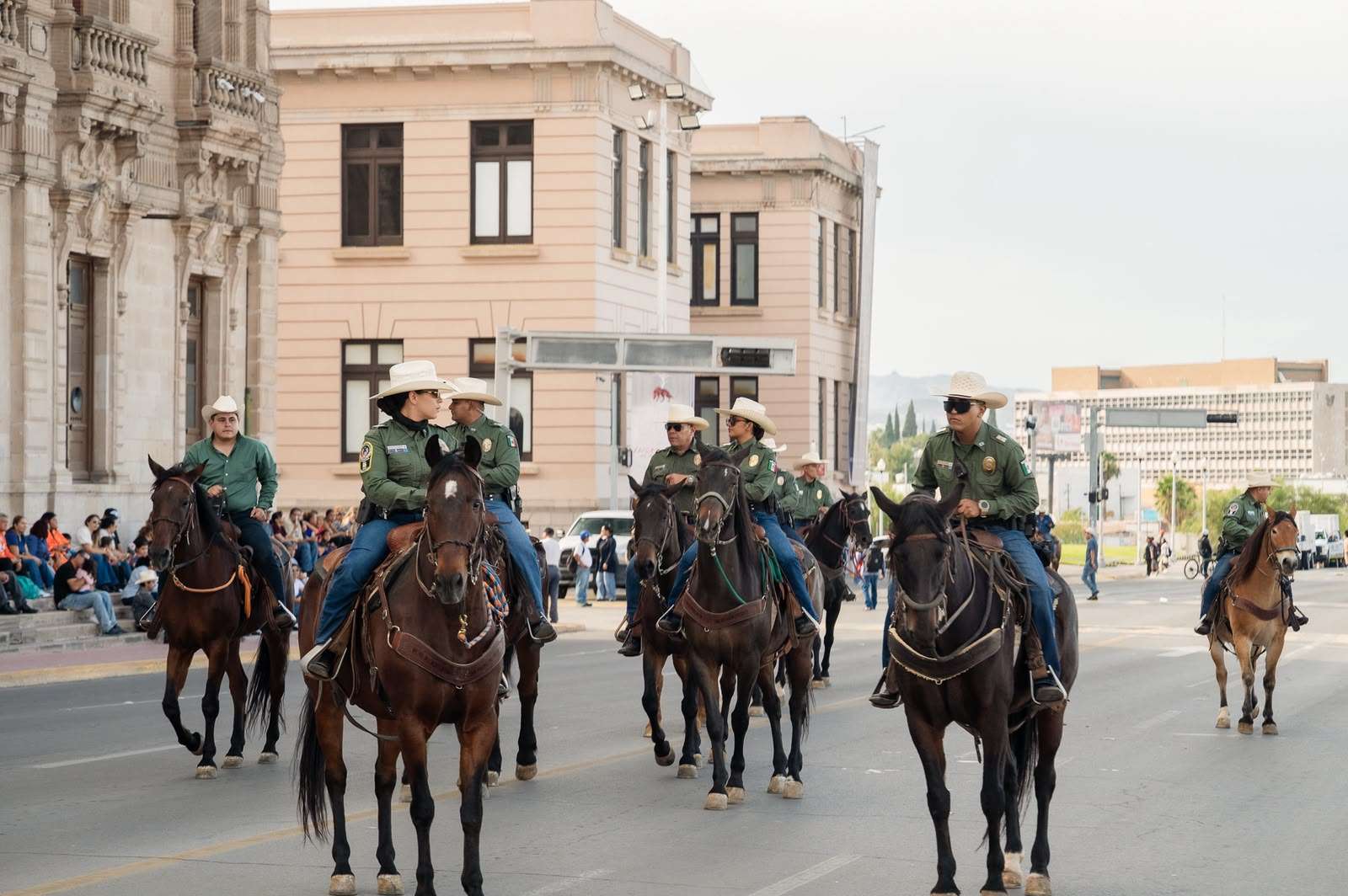 Encienden la fiesta de Expogan Chihuahua