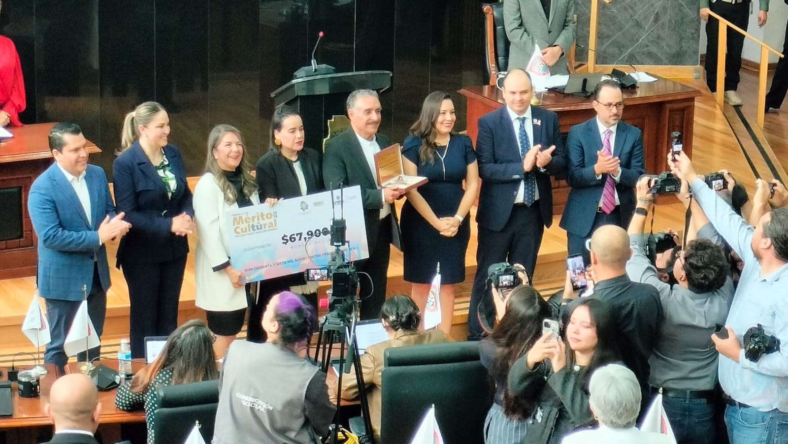 Entregan Medalla al Mérito Cultural 2026 a Faustino Villalobos 