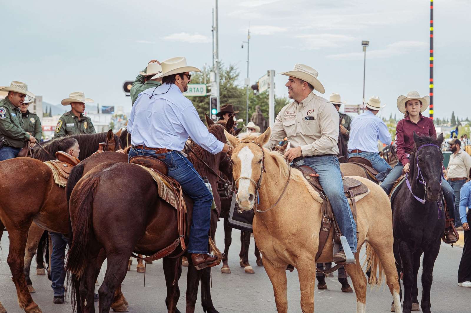 Encienden la fiesta de Expogan Chihuahua