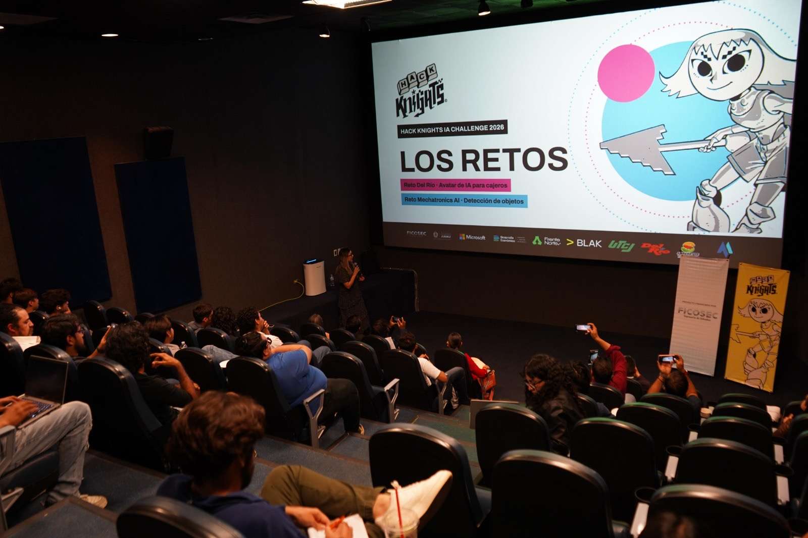 Estudiantes de la UTCJ triunfan en el Hack Knights IA Challenge 2026