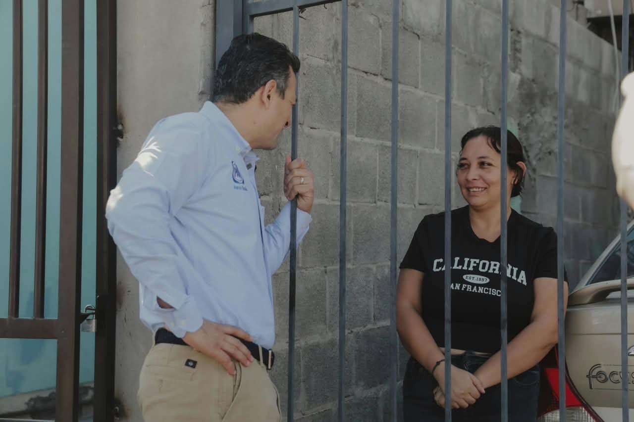 Escucha Marco Bonilla propuestas y necesidades de vecinos de la colonia Juárez Nuevo