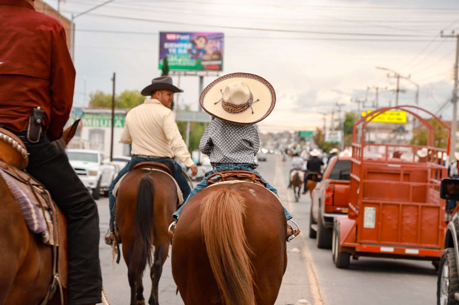 Encienden la fiesta de Expogan Chihuahua