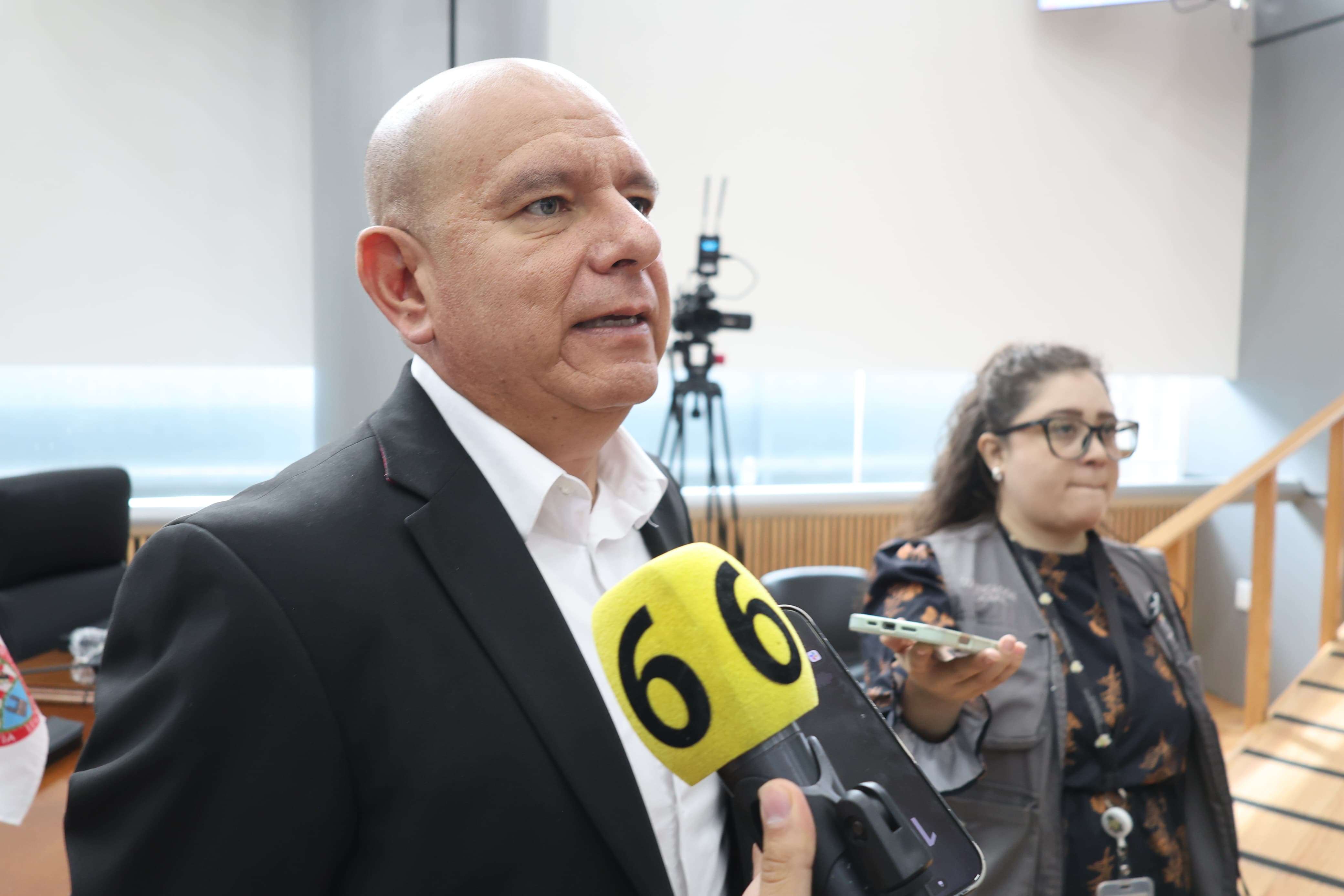 Pide Estrada aclarar renuncia de jueza que ordenó detener a Jáuregui