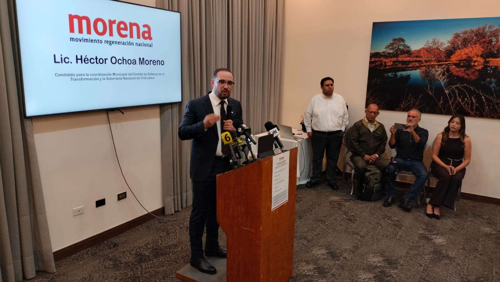 Se registra Ochoa como aspirante Coordinador de Morena
