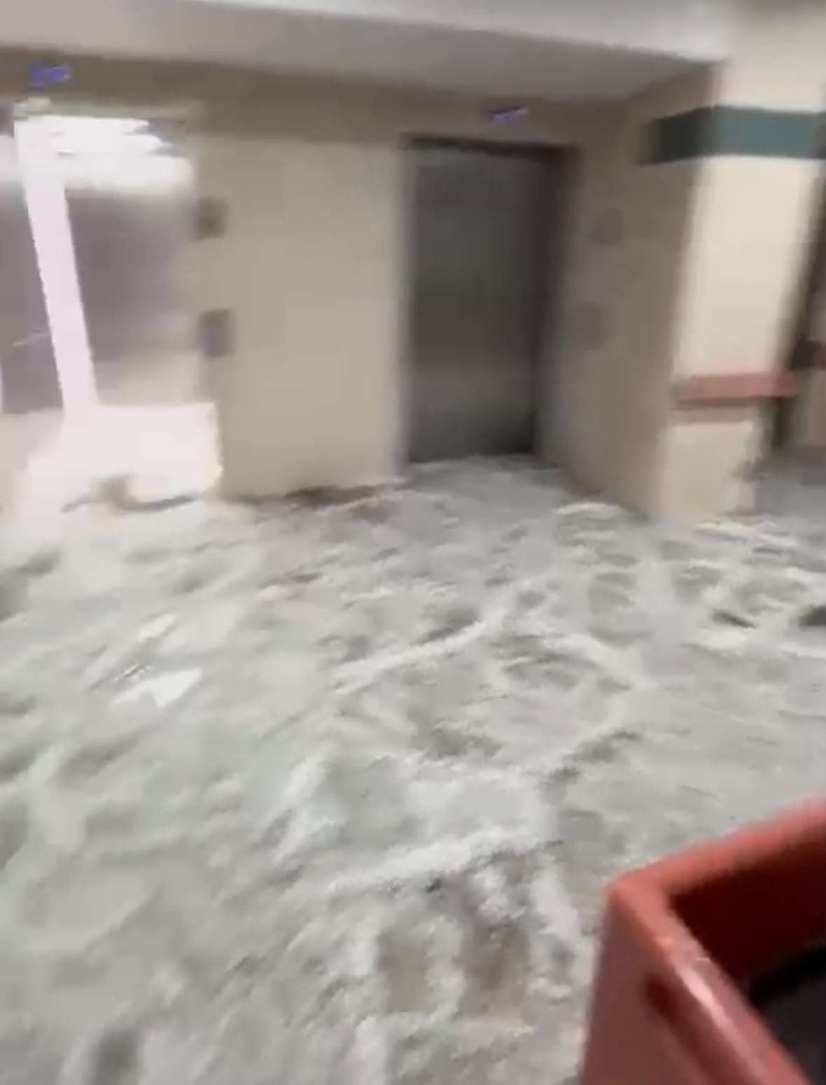 Comparte inundación en Hospital del Imss en Juárez