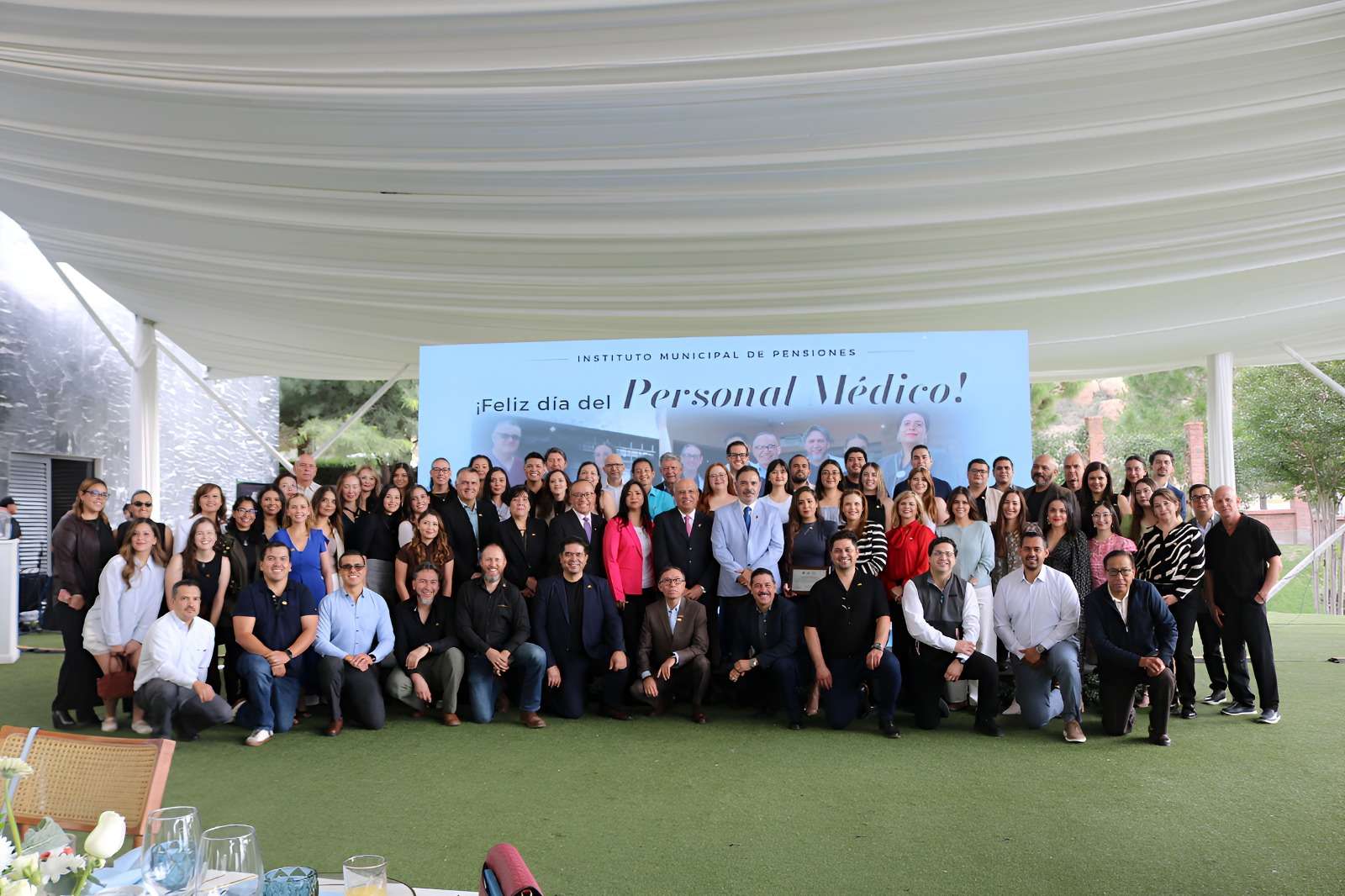 Reconoce Municipio labor y dedicación del personal médico en su día