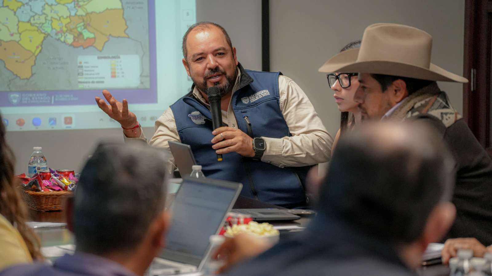 Refuerzan acciones contra el gusano barrenador en Chihuahua