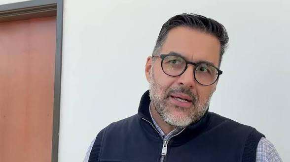 Asiste Villasana a audiencia de Jauregui en el Altiplano
