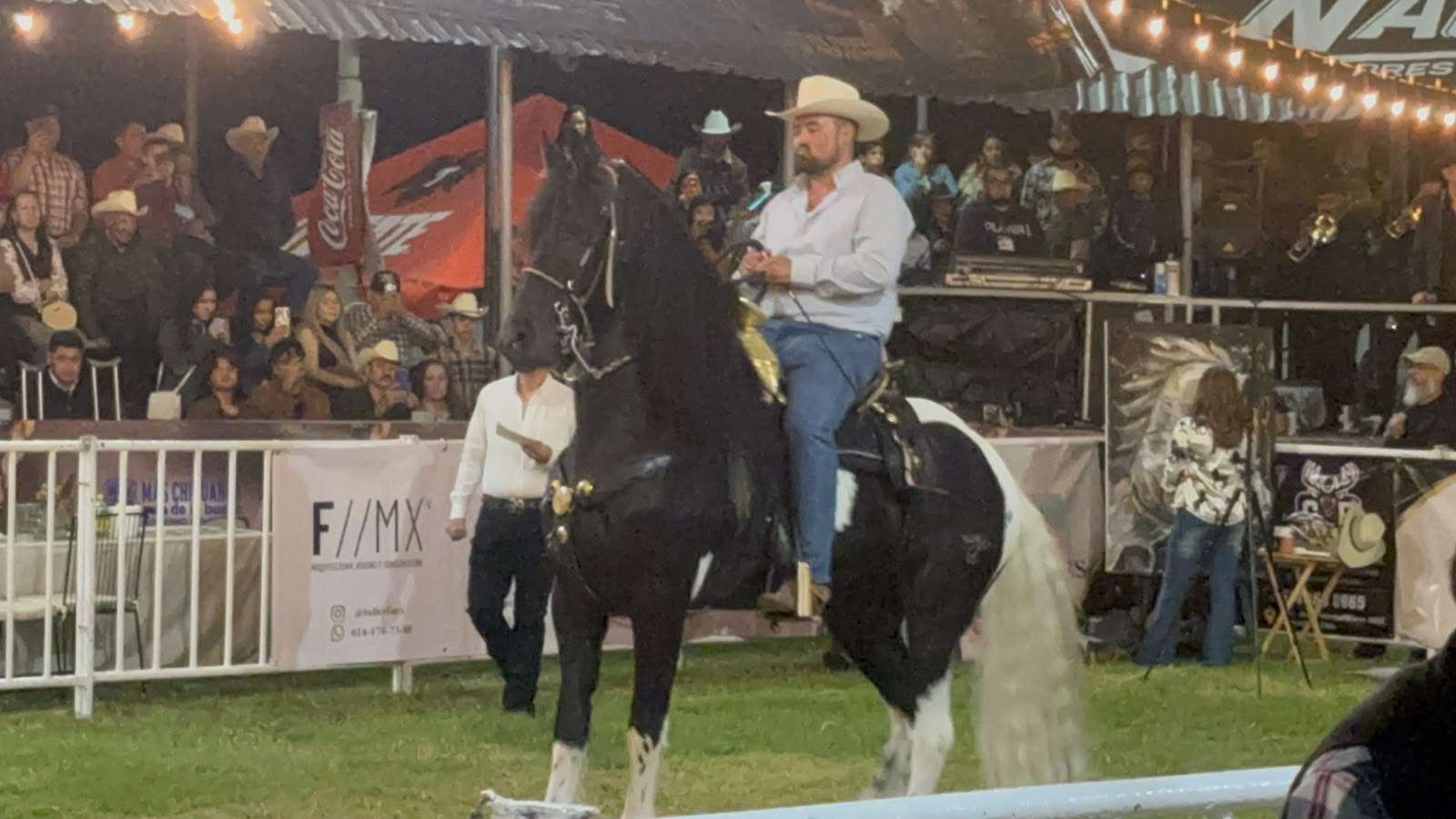 Exhiben a cabalgados bailadores de Expogan 2026