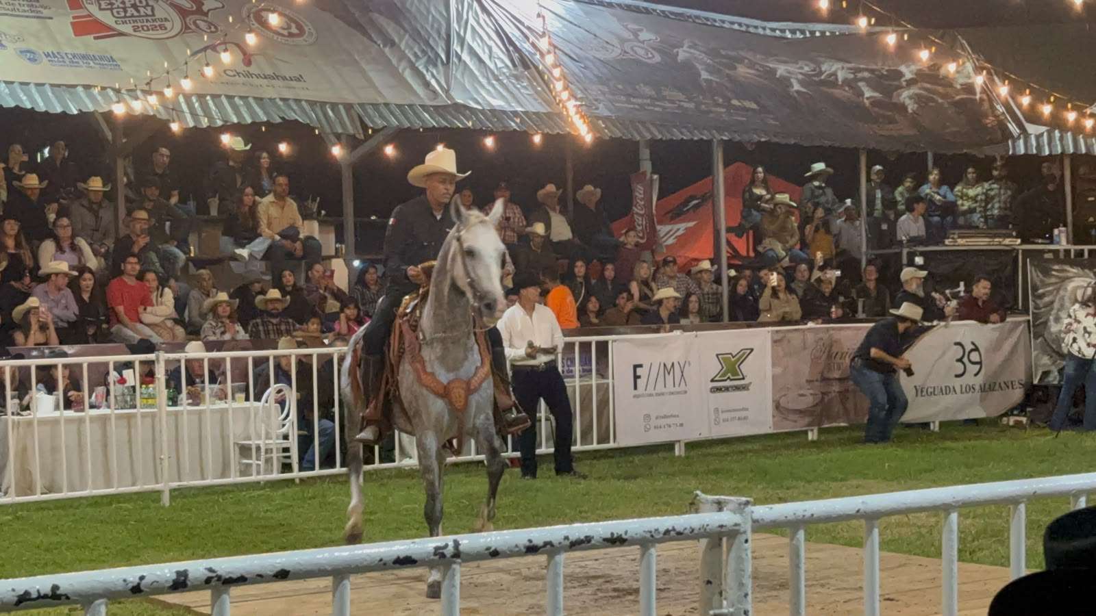 Exhiben a cabalgados bailadores de Expogan 2026
