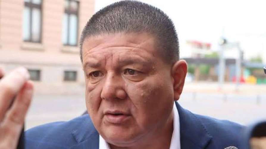 Vinculan a proceso a César Jáuregui por traición a la patria