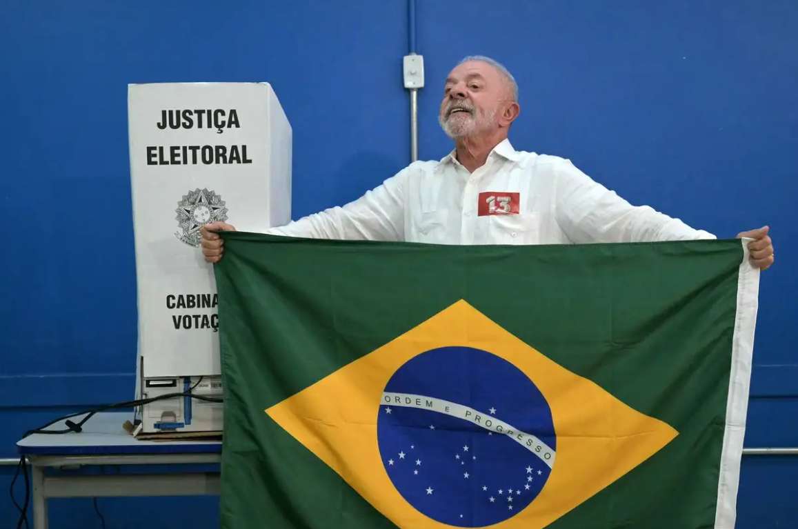Confirma conteo electoral ventaja de Lula da Silva en Brasil