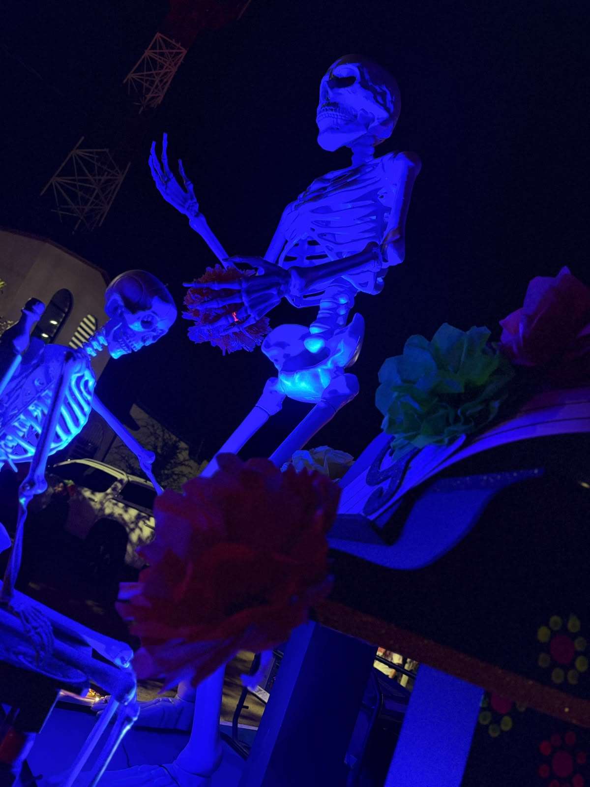 Suspende lluvia desfile de Día de Muertos en Delicias