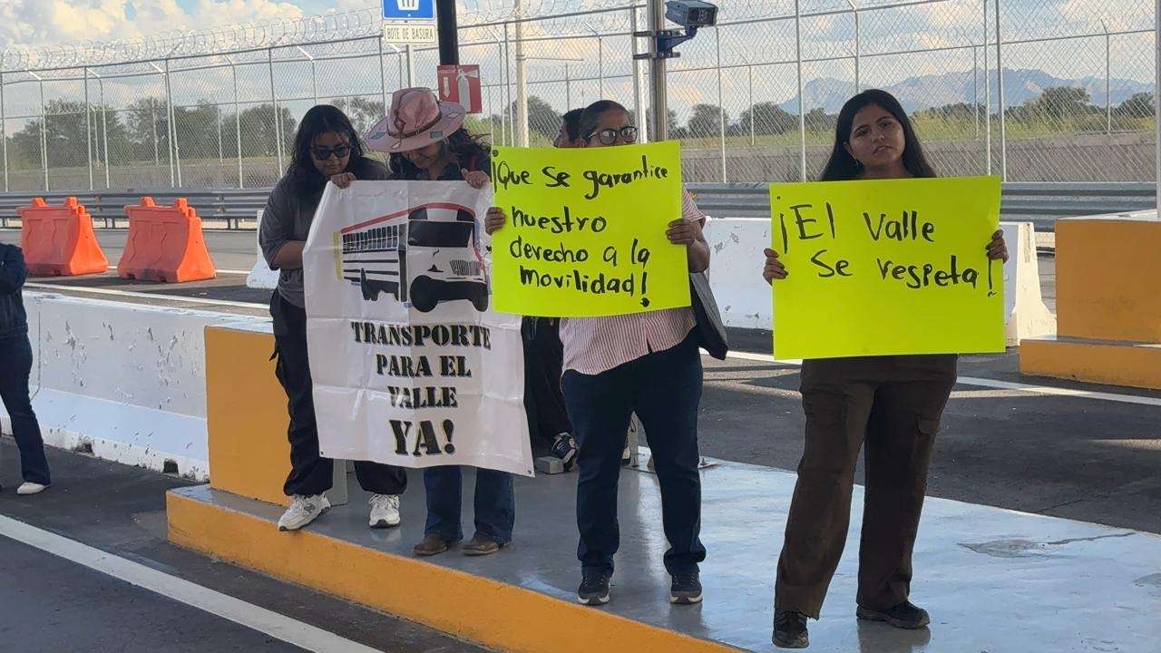 Toman puente Guadalupe-Tornillo por falta de transporte